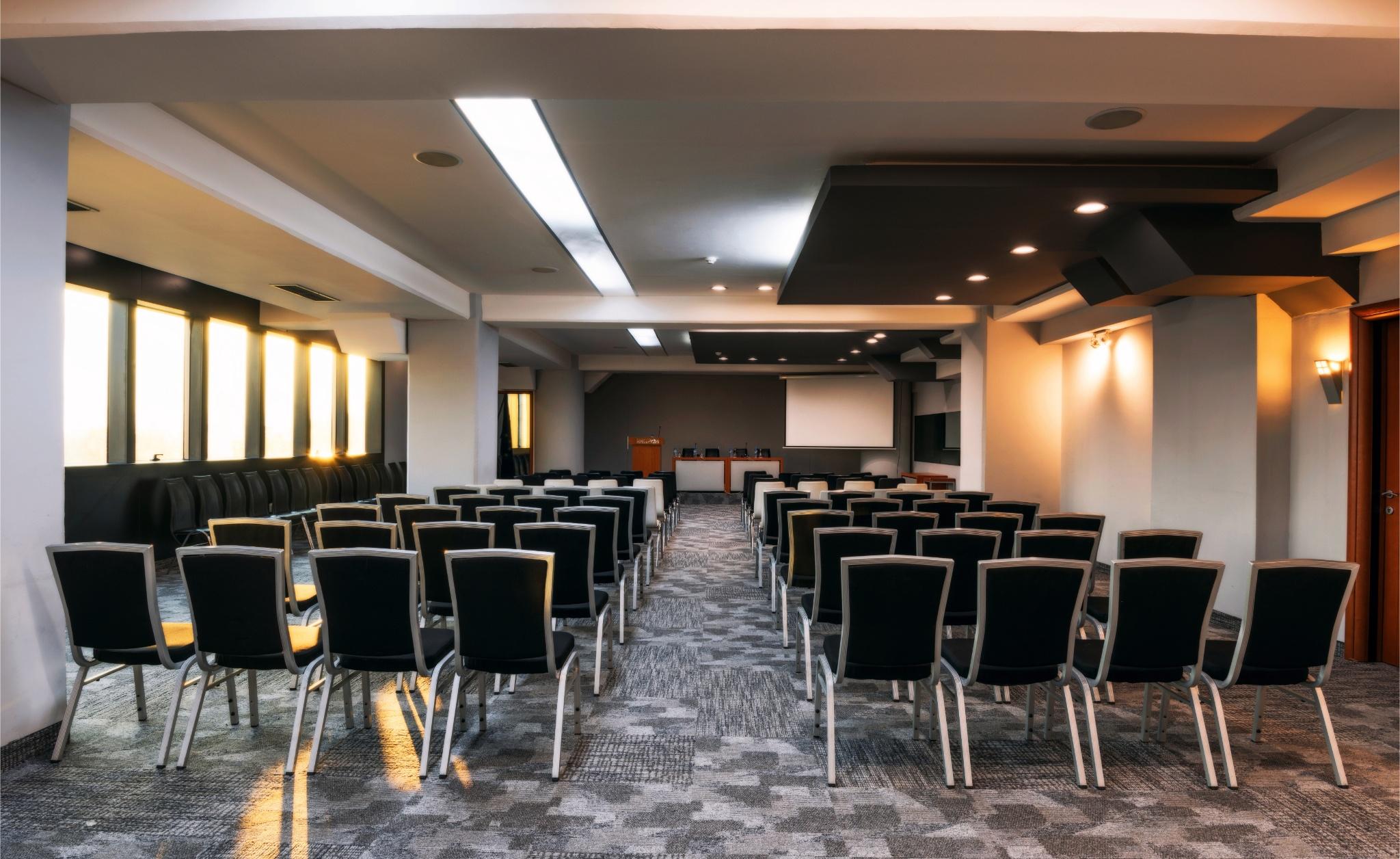 Hotel Arka Skopje Exteriér fotografie The 2011 conference room